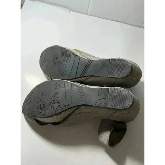 Otbt sandals​ - Picture 2 of 3